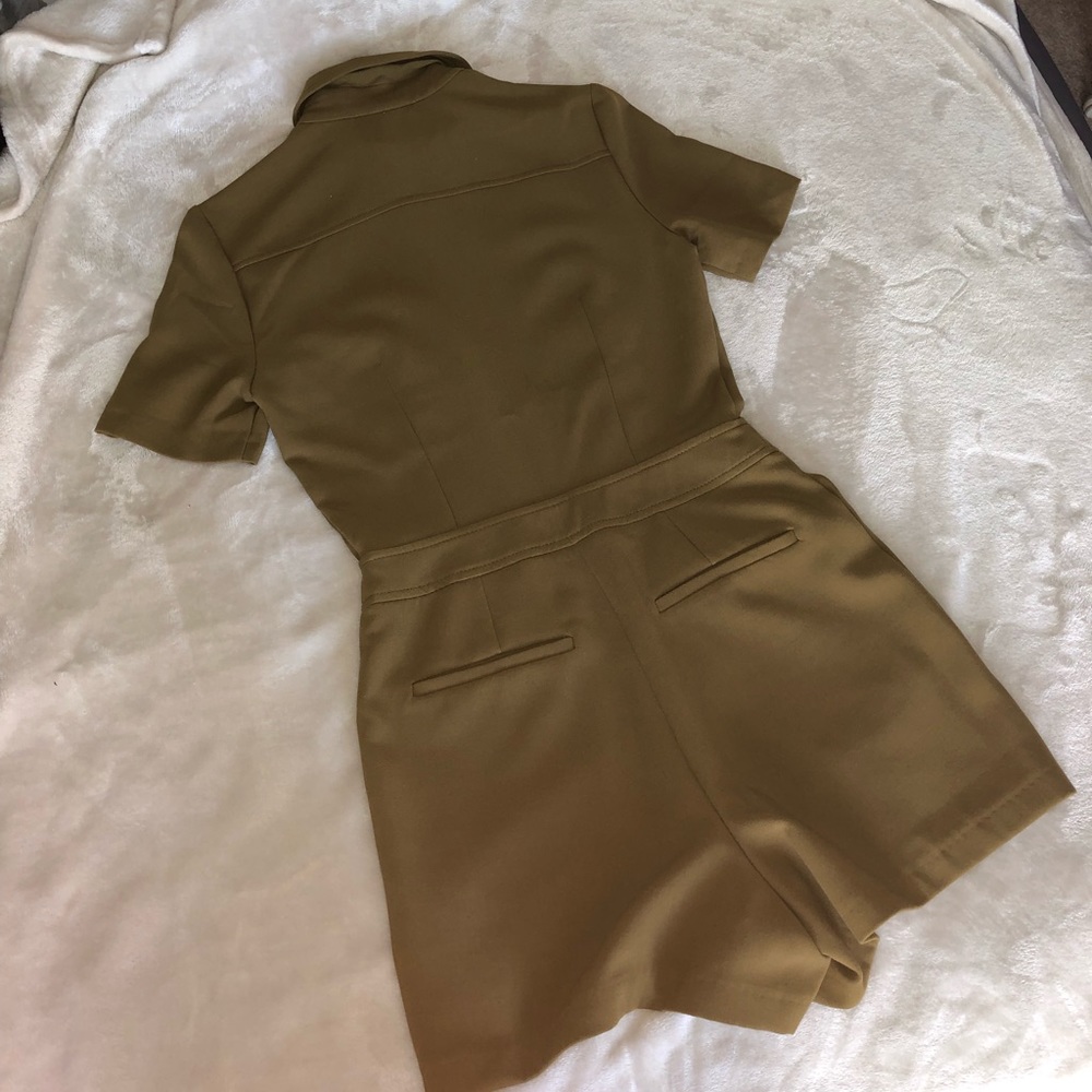 Romper - Picture 7 of 8